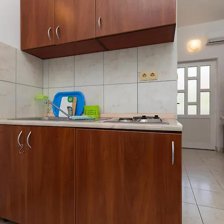 By The Sea Duce, - 13694 אומיס