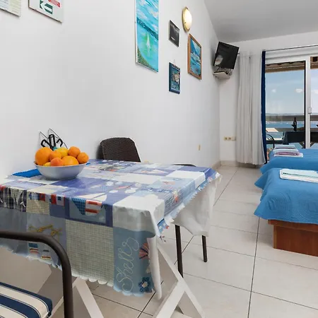 By The Sea Duce, - 13694 * אומיס