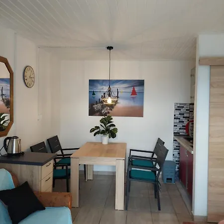 By The Sea Duce, - 13694 דירה אומיס
