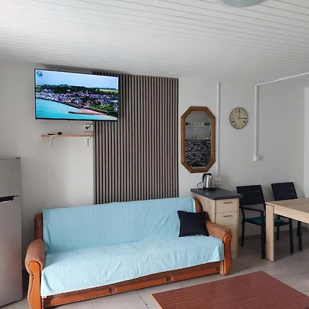 By The Sea Duce, - 13694 אומיס
